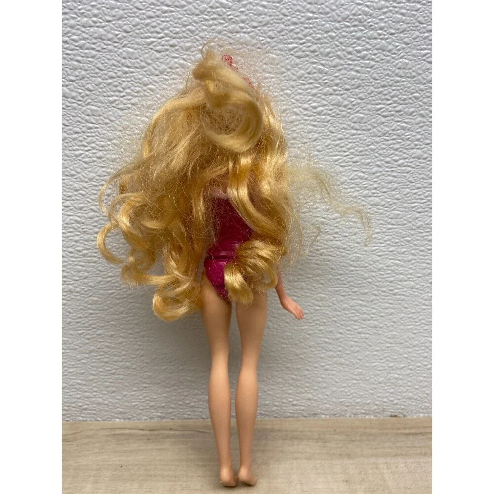 2018 Hasbro Disney Princess Doll 11 in Tall